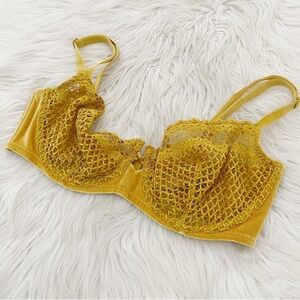 Savage X Fenty Gold Lace Bra with Underwire Support
